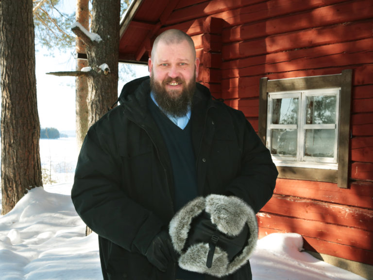 Sami Mähönen: Lupaan sinulle kaiken, mitä haluat